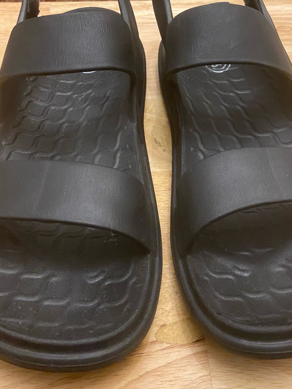 Chinese Laundry Women’s Slip On Ankle Strappy Black Comfort Sandals Size 9. - Picture 2 of 7